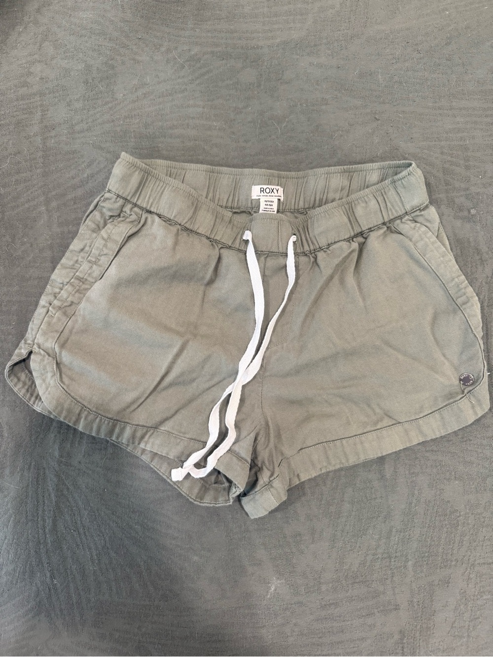 Roxy Women's Olive Green Elastic Drawstring Athletic Shorts